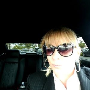 Meet your Posher, Dawn