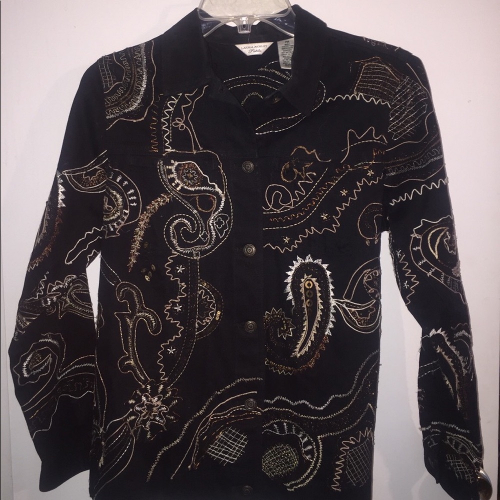 Black denim jacket, medium weight, Size M