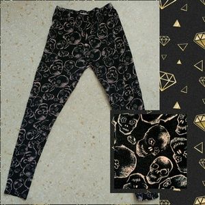 🚨SALE🚨Black Skull Leggings