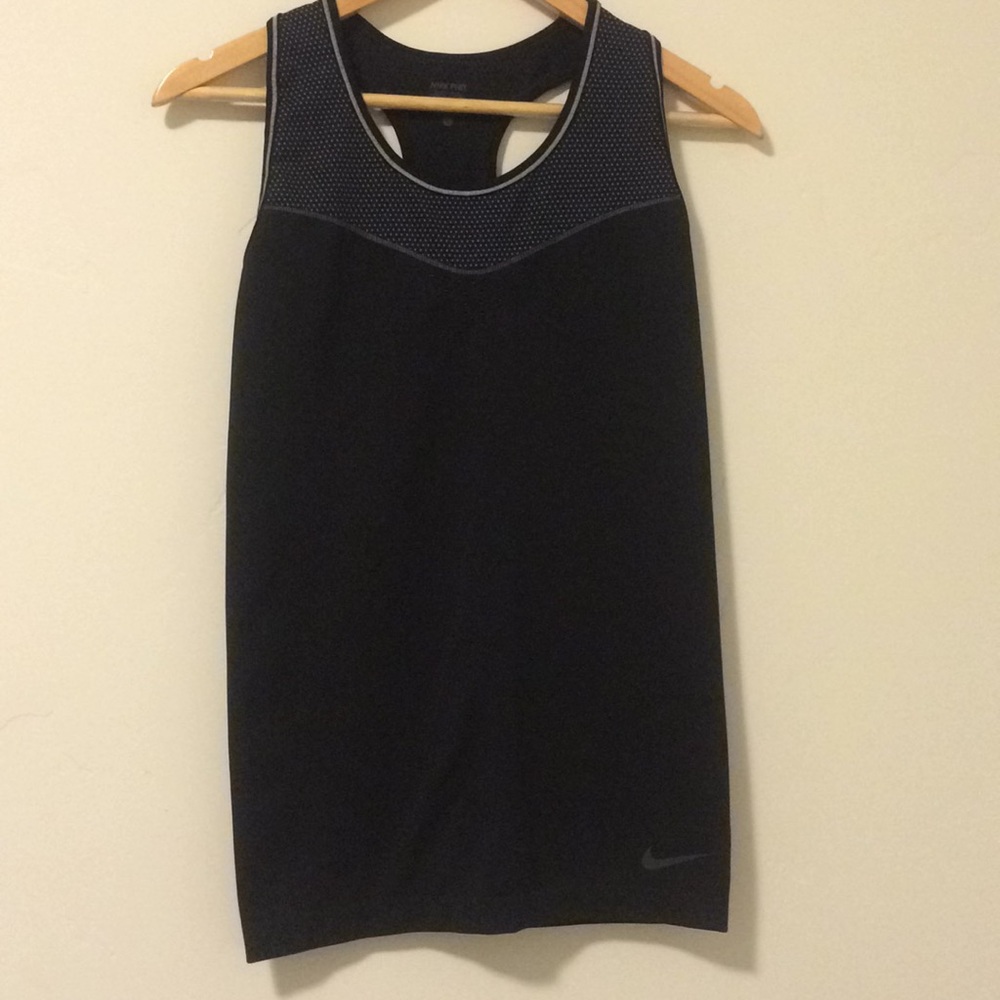 Nike Pro tank