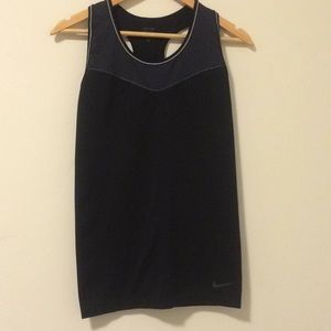 Nike Pro tank