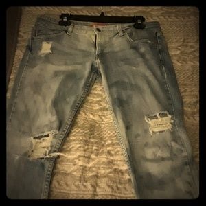 JEANS!!!  LEVIS TOO SUPERLOW BOOTCUT