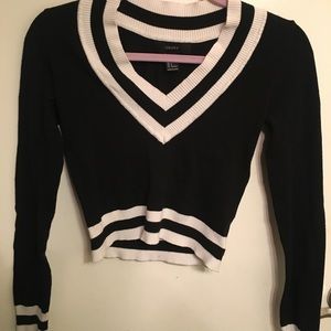 Black and white varsity crop long sleeve blouse