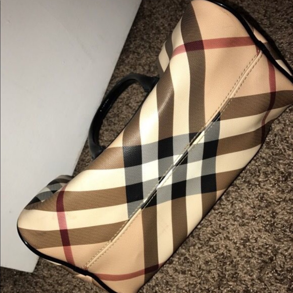 Burberry 'Nova Check' Satchel - Picture 3 of 6