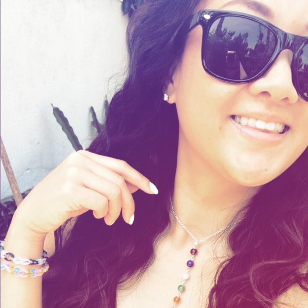 Meet your Posher, Vanessa