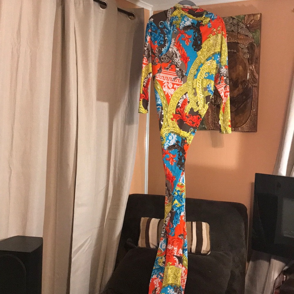 Dress - Picture 2 of 3