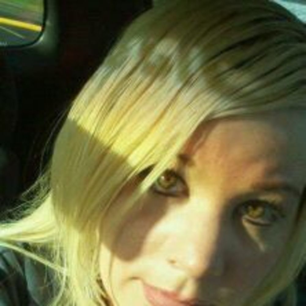 Meet your Posher, Carrie