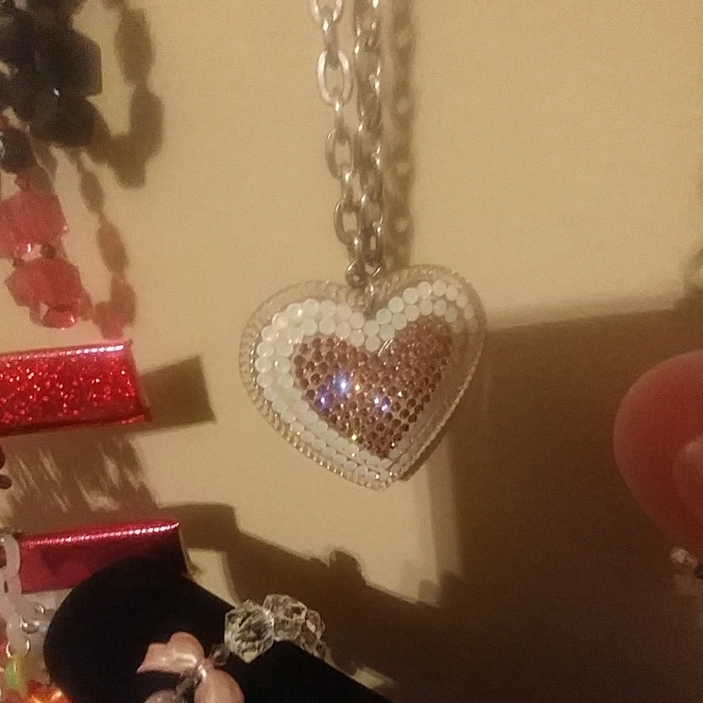 Tarina Tarantino big heart necklace