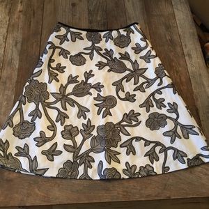 White House Black Market Floral Embroidered Skirt