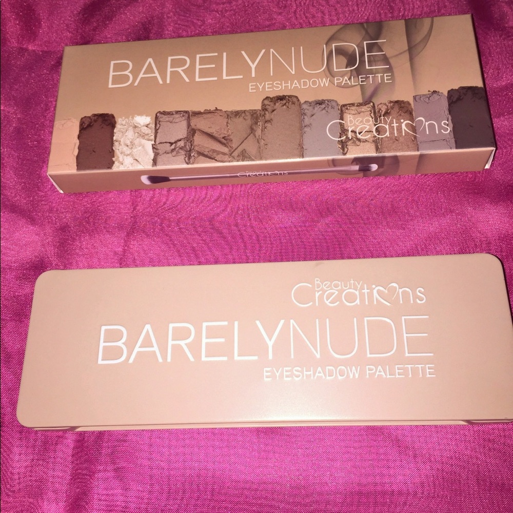 Eye shadow BARELYNUDE pallet.