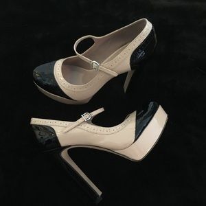 Vince Camuto Oxford Style MaryJane Pump