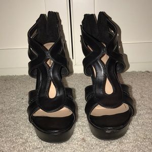 Black pleather wedges, homecoming!!!