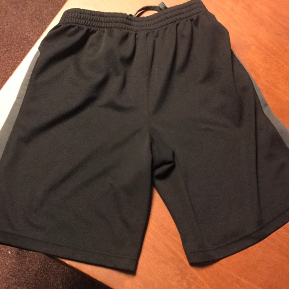 Layer 8 Men's Athletic Shorts - Picture 6 of 6