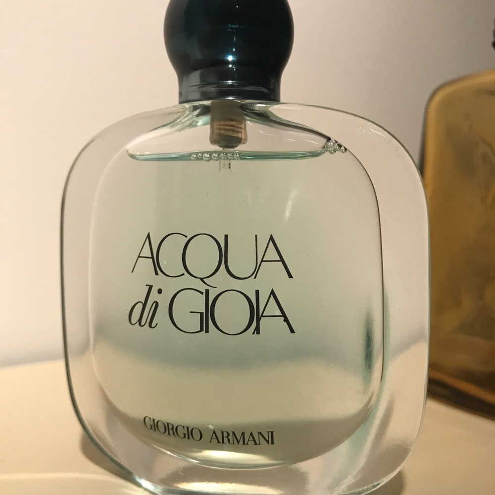 Armani Acqua di Gioia Perfume - Picture 2 of 3