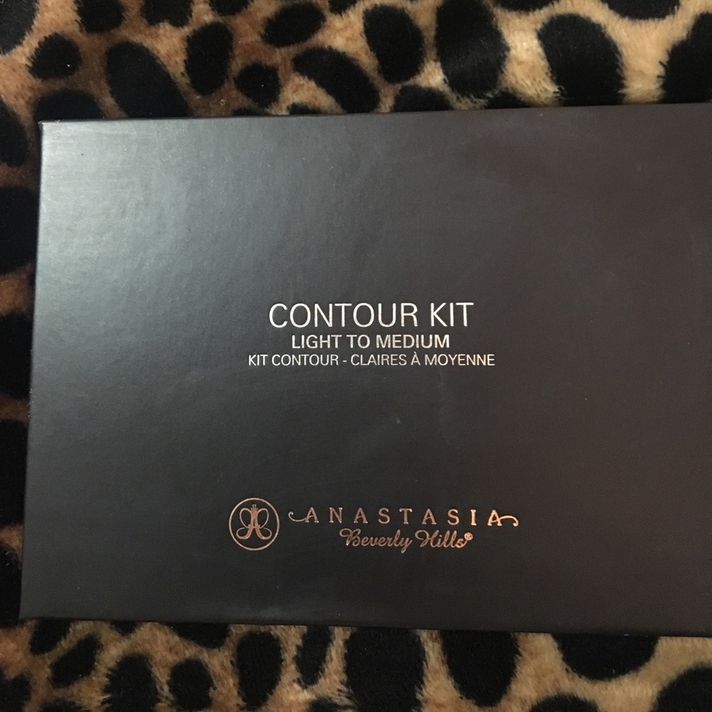 Anastasia Beverly Hills Contour Kit