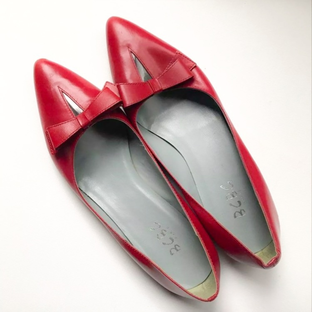 EUC 7 BCBG Red Leather Pointed Toe Bow Flats Shoes