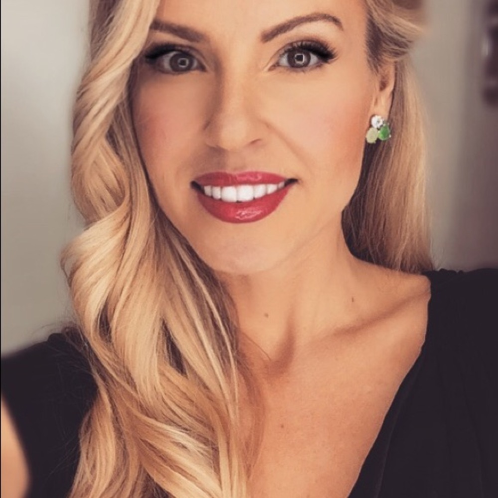 Meet your Posher, Sara