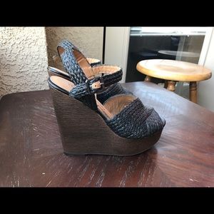 Chinese Laundry Brown and Black Wedges