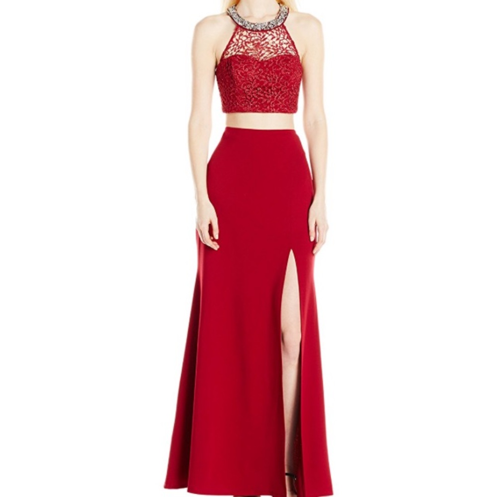 Two piece prom dress 🌹