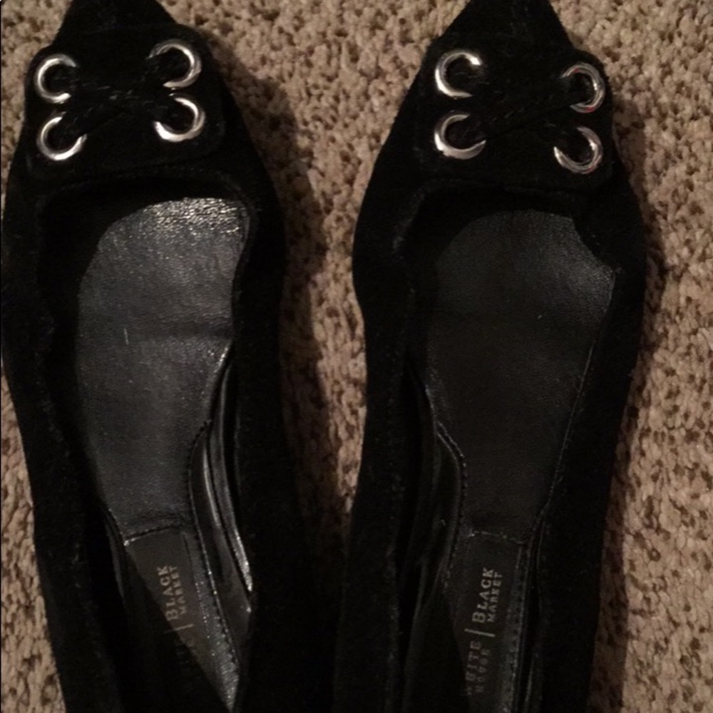 Very elegant black flats