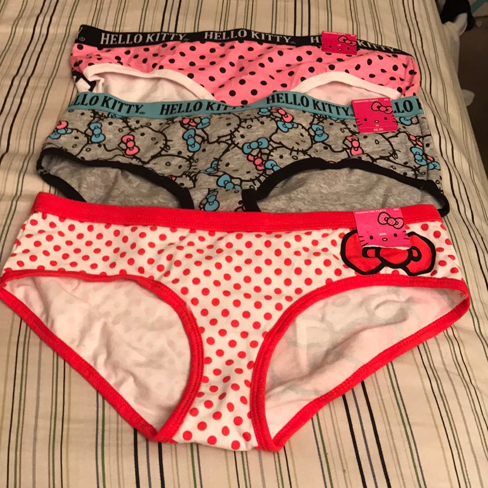 🌺3 pc Hello kitty panties 🌺🌺