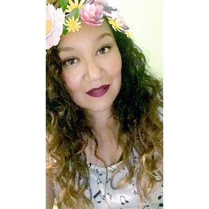 Meet your Posher, Luz
