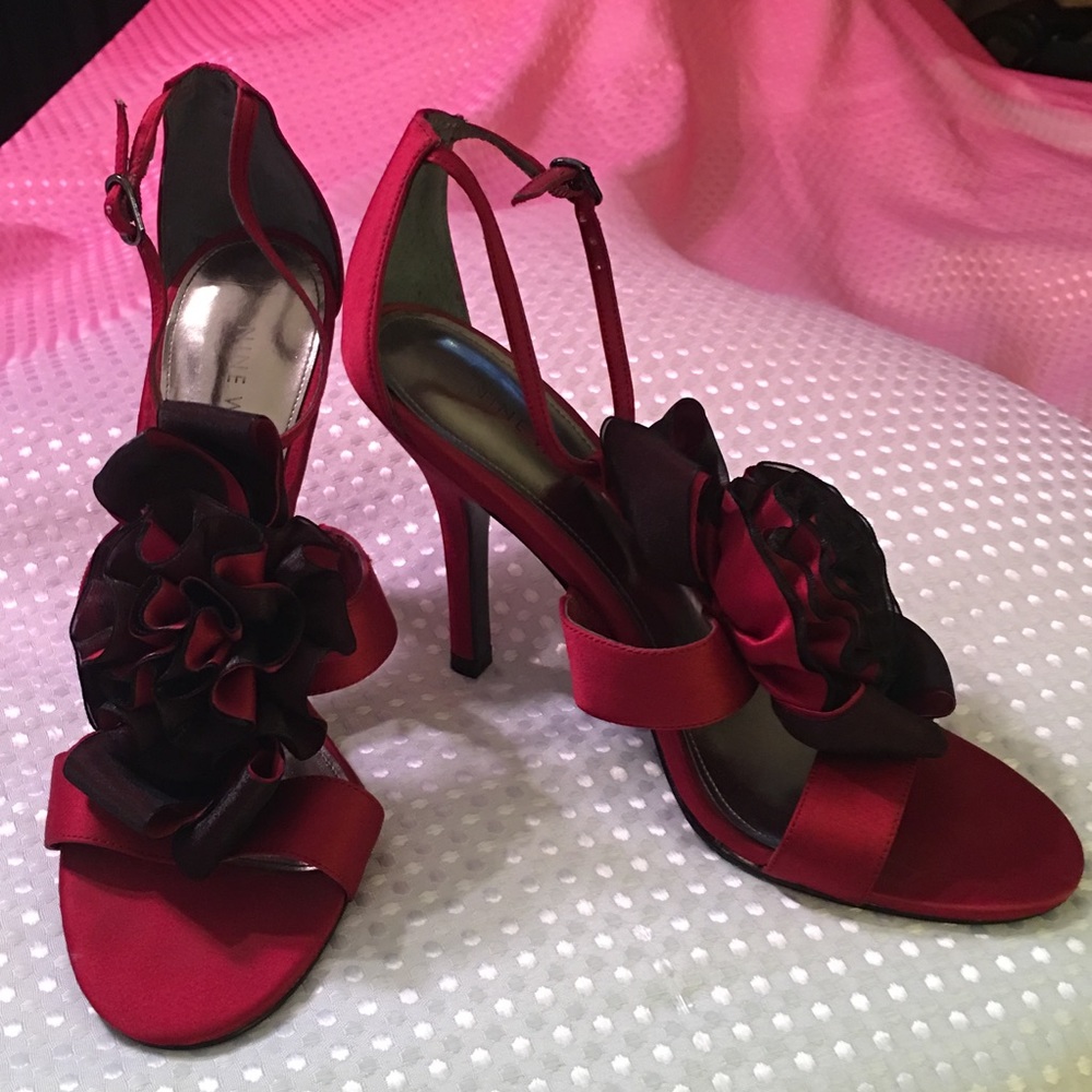 4" Nine West Ruffled Heels