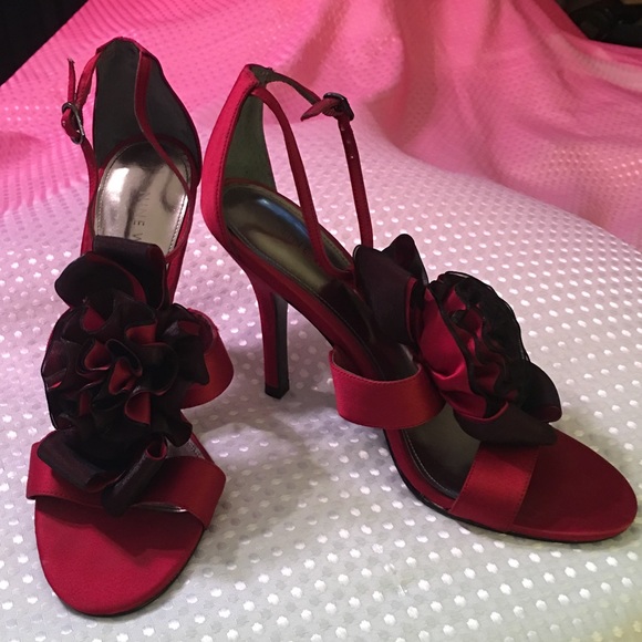 Nine West Shoes - 4" Nine West Ruffled Heels