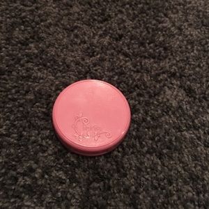 Tarte blush
