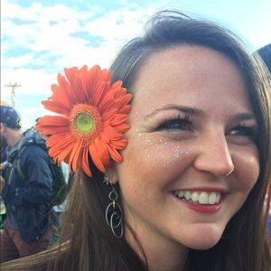 Meet your Posher, Elizabeth