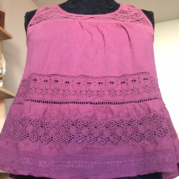 AEO SUNMER RED / PURPLE LACE TOP - Picture 2 of 7
