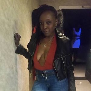 Meet your Posher, Shena