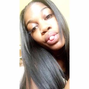 Meet your Posher, Holly