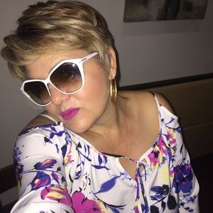 Meet your Posher, Carmen