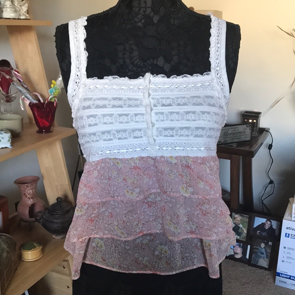 AEO PINK CHIFFON LIGHT FLORAL CAMI