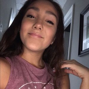 Meet your Posher, Lilly