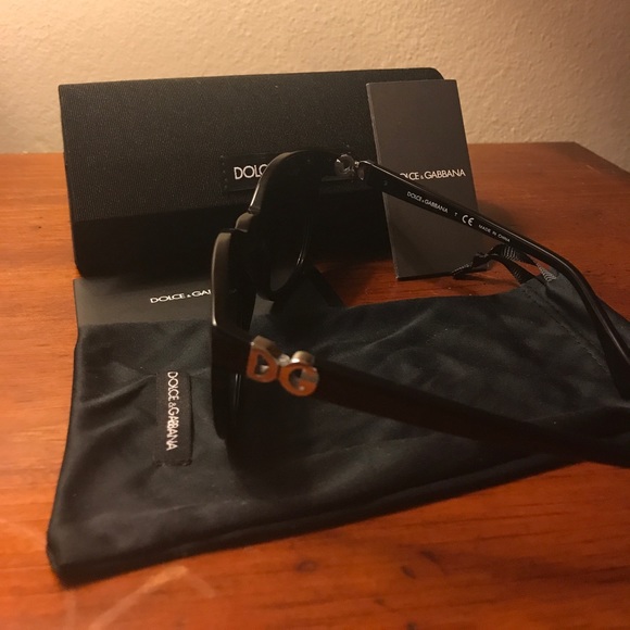 D&G Sunglasses. 🕶 - Picture 2 of 5