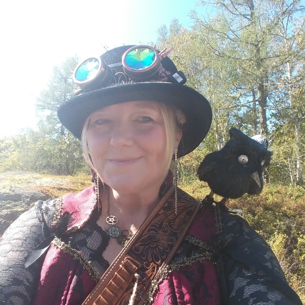 Meet your Posher, Jennifer