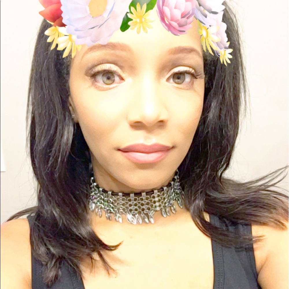 Meet your Posher, Kyia