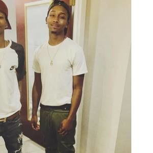 Meet your Posher, Nizzy