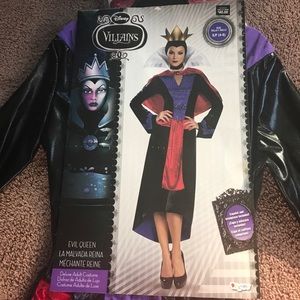 Evil queen costume!