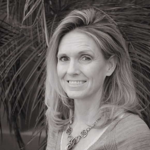 Meet your Posher, Audrey - Picture 1 of 1