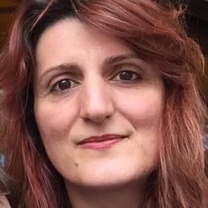 Meet your Posher, Dina