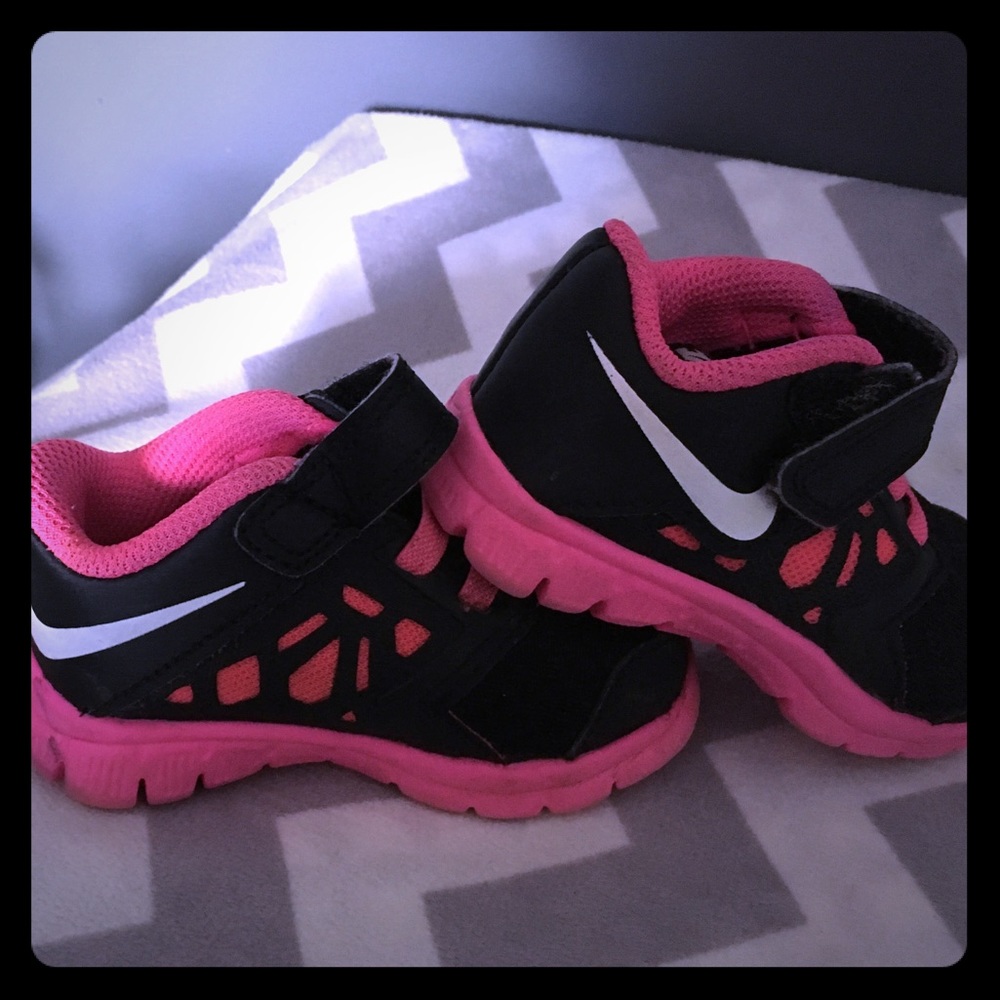 Toddler Nike sneaker