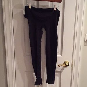 Seraphine maternity leggings in black - size small