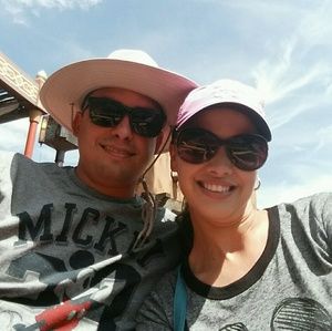 Meet your Posher, Yisel