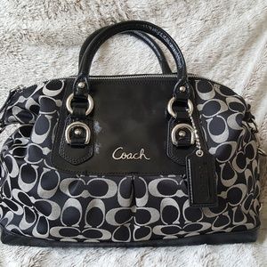 Authentic Coach Handbag EUC
