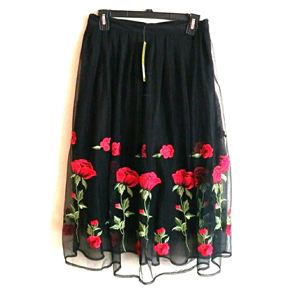 Trendy Rose Embroidered Lace Skirt Original Tags