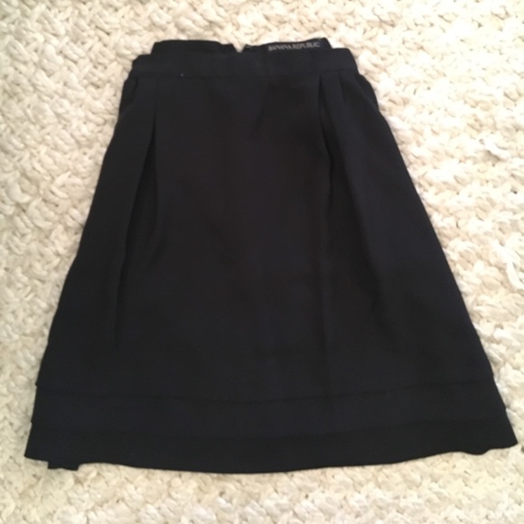 Banana Republic Black Skirt - Picture 1 of 4