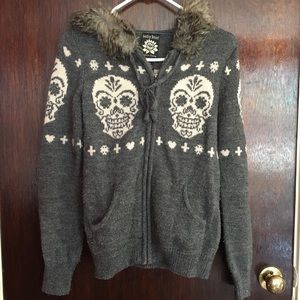 Lucky brand hooded sweater with skulls